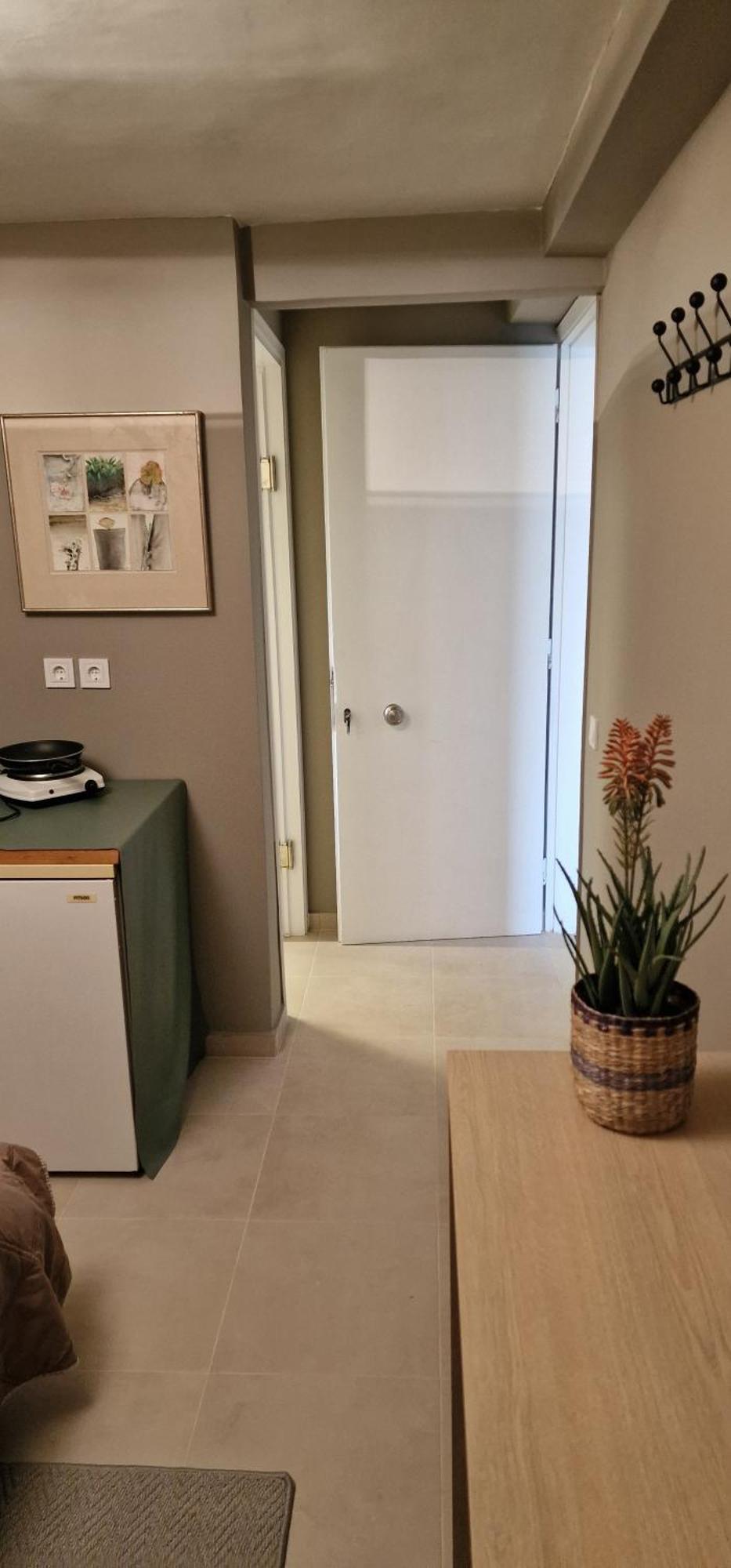A Cozy Affordable Place At Voula เอเธนส์ ภายนอก รูปภาพ