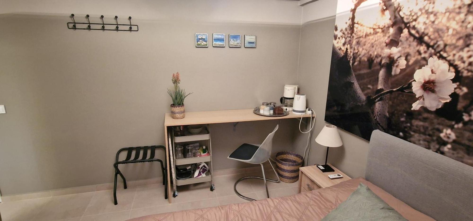 A Cozy Affordable Place At Voula เอเธนส์ ภายนอก รูปภาพ